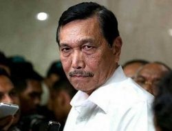 Pekerja Sektor Non-Esensial Harus WFH, Menko Luhut: Tidak Akan Dipecat