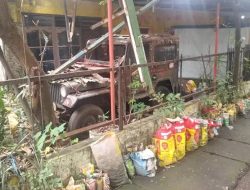 Viral, di Semarang Seorang Kakek Huni Rumah Seorang Diri Tanpa Penerangan Listrik