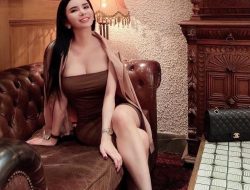 Barusan Berulangtahun Ke 32, Maria Vania Malah Pamer Mini Dress Warna Coklat!