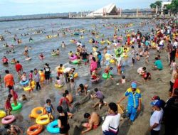 Hingga Siang Sabtu Ini, Sekitar 42.000 Pengunjung Memadati Taman Impian Jaya Ancol