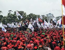 May Day: Partai dan Serikat Buruh Gelar Aksi Demo Hari Ini di Depan Istana Negara dan MK!