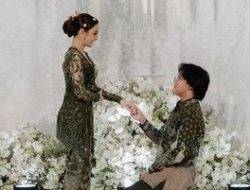 Resmi Bertunangan Rezky Febian Dan Mahalini, Netizen : Siapa Yang Pindah Agama ya?