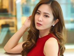 Ternyata Bunga Zainal Pernah Ngutang? Padahal Suaminya Seorang Produser Kaya Raya, Cek Beritanya!