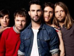 Inilah Lirik Lagu Middle Ground Dari Maroon 5 Lengkap Terjemahannya !!