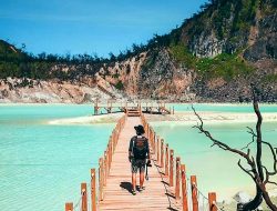 Nikmati Liburan Fotogenic di Kawah Putih Ciwedey Bandung, Serasa di Dunia Lain!