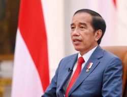 Presiden Joko Widodo Tegaskan Komitmennya Demi Kemajuan Bangsa Akan Cawe-cawe.