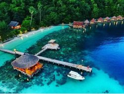 Yuk Wisata Ke Pantai Ora Maluku, Paling Pas Untuk Memanjakan Mata!