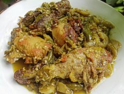 Simak Resep Bebek Sambal Hijau, Hidangan Pedas Segar Nan Menggugah Selera!