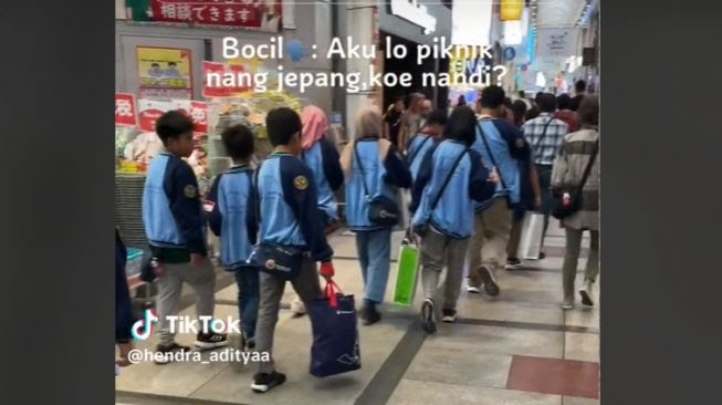 Lagi Viral, SD Muhammadiyah 4 Surabaya Gelar Study Tour ke Jepang! Indo1