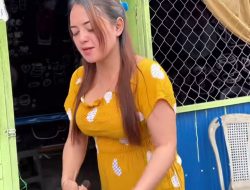 Kisah Penjual Makanan Berparas Cantik di Indonesia Jadi Viral dan Laris Manis!