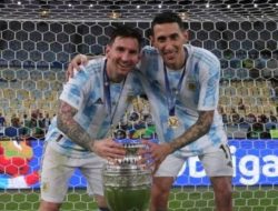 Beredar Foto Lionel Messi Dan Rekannya Nongkrong Di Cafe Jelang Laga Argentina VS Indonesia !