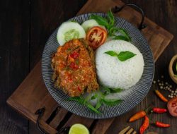 Resep Nasi Kulit Krispi, Gurih Nikmat, Mudah Buatnya!