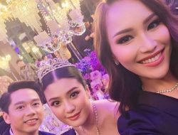 unggahan Foto Ayu Ting Ting Bersama Pasangan Pengantin Kevin Sanjaya dan Valencia Tanoe ‘Kok Mirip Bunda Corla Ya’