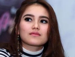 Ulang Tahun Ayu Ting Ting Kali Ini Meriah, Dapat Kejutan Dari Keluarga Dan Rekan Sesama Artis !