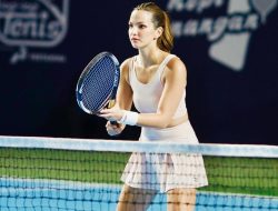 Nia Ramadhani Asyik Joget di Lapangan Tenis, Netizen Jadi Galfok!