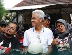 Relawan Brigade Ganjar Pranowo Bagikan Daging Kurban kepada Masyarakat di Tangsel