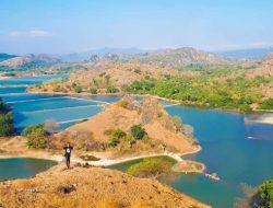 Wisata Tuamese, Bukit Cantik yang Mirip Raja Ampat Belokasi di NTT
