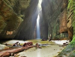 Yuk Wisata Ke Lubuk Batang, Air Terjun Tersembunyi di Sumatera Barat!
