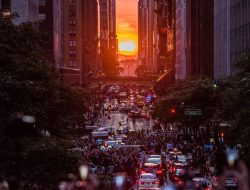 Manhattanhenge,  Fenomena Alam Menarik yangTerjadi di  New York, Amerika Serikat.