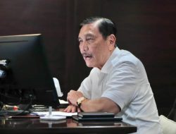 Pengamat Minta Presiden Jokowi Tegur Luhut Terkait Pernyataan OTT KPK Ndeso!