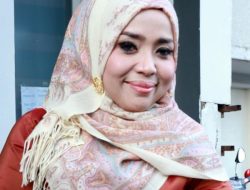 Dikabarkan Bangkrut Hingga Rela Jualan Tisu Dan Sabun, Muzdalifah Tepis Kabar Miring Tersebut !