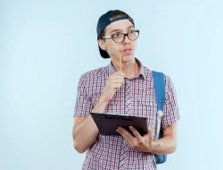 Cara Sukses Mencari Karir di Luar Jurusan Kuliah, Simak!