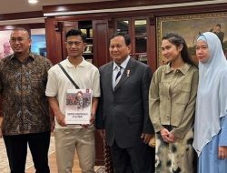 Unggah Foto Bersama Prabowo Saat di Kantor Menhan, Panggilan Istri Pratama Arhan Jadi Sorotan !