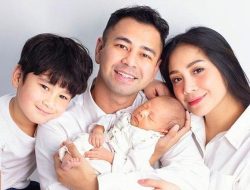 Raffi Ahmad Klarifikasi Perihal Unggah Foto Nagita Slavina Sedang Hamil ‘Nih Perutku Buncit Kaya Orang Hamil’