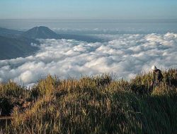 Mitos Gunung Ungaran: Destinasi Wisata Alam dengan Cerita Mistis