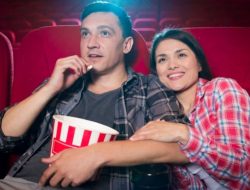 Cara Menggugurkan Dosa Akibat Nonton Film Biru Menurut Buya Yahya