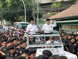 Anies-Cak Imin Pertama Daftar ke KPU, Dikawal Ribuan Massa dan Naik Jeep Terbuka!