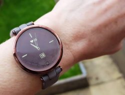 Garmin Lily, Jam Tangan Pintar untuk Wanita yang Elegan dan Cerdas