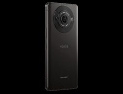 Aquos R8s, Smartphone Kecil dengan Layar 240Hz dan Chipset Snapdragon 8 Gen 2