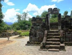 Mitos Candi Gunung Wukir: Tempat Berjodoh Pasangan Muda