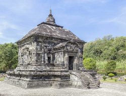 Cerita Mitos Dewi Hariti di Candi Banyunibo: Dari Yaksa yang Menculik Anak Menjadi Dewi Kesuburan