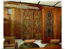 Mitos Pintu Utama Masjid Agung Demak: Penangkal Petir Karya Ki Ageng Selo