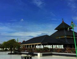 Menelusuri Pesona Wisata Populer di Demak, Destinasi yang Membuat Anda Terpesona