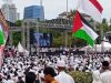 Massa Reuni 212 Gelar Salat Subuh Berjamaah di Monas, Rizieq Shihab Hadir