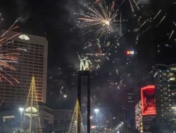 Kemeriahan Perayaan Malam Tahun Baru 2025 di Jakarta