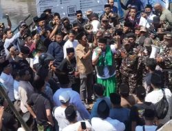 Muktamar NU ke 35 Memanas, Massa Pendukung Gus Yusuf Protes Syarat Pencalonan Ketum PBNU