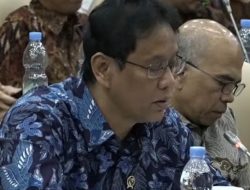 Purbaya Dicopot Prabowo Saat Rapat DPD? Ini Fakta di Balik Telepon Mendadak di Senayan